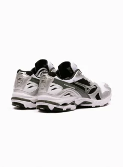 Mizuno Wave Rider 10 White Silver Black -Grail Shop image 1185