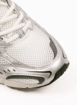 Mizuno MXR Snow White / Bistro Green / Silver -Grail Shop image 1255