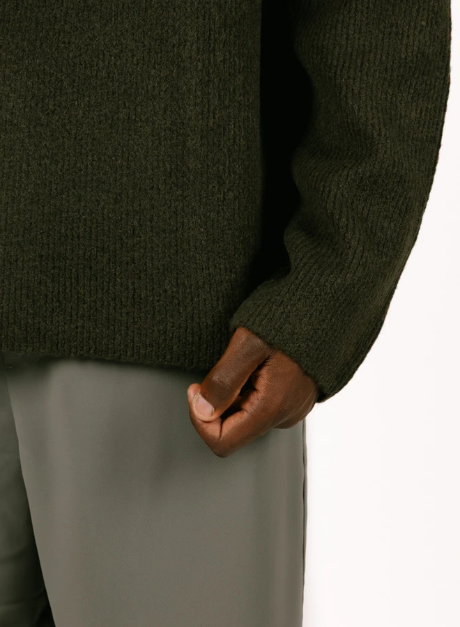 Signature Knitted Crewneck Olive Night 6 Signature Knitted Crewneck Olive Night - Image 6
