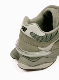 9060 Dark Olivine U9060ZGD 21 9060 Dark Olivine U9060ZGD -Grail Shop image 234